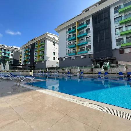 Apartman Brand New 1+1, 70 M Sea, Luxury Complex, Large Pool, Tenis, Garage, Gym